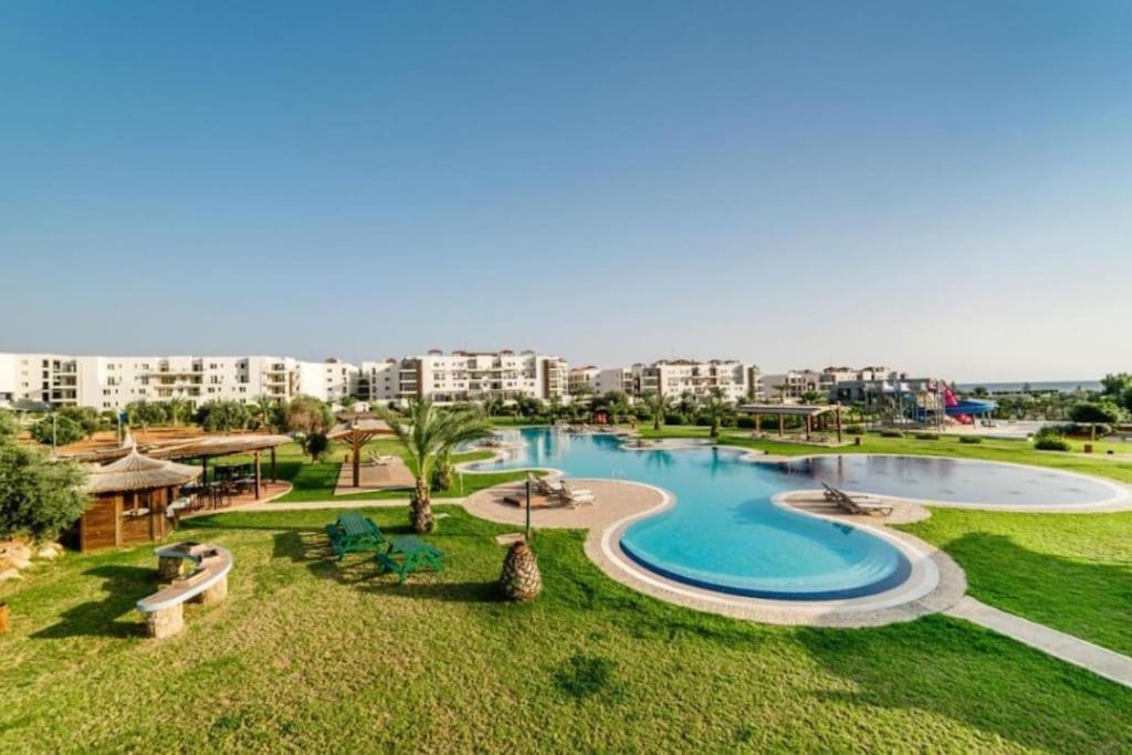 Large Super Lux Apartment In Thalassa Beach Resort Vokolidha Exterior foto